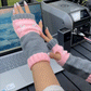 🏆🔥KAUF 2, ERHALTE 1 GRATIS🧤Gestrickte fingerlose Handschuhe für Damen – Weich, warm & perfekt für Smartphone und Alltag
